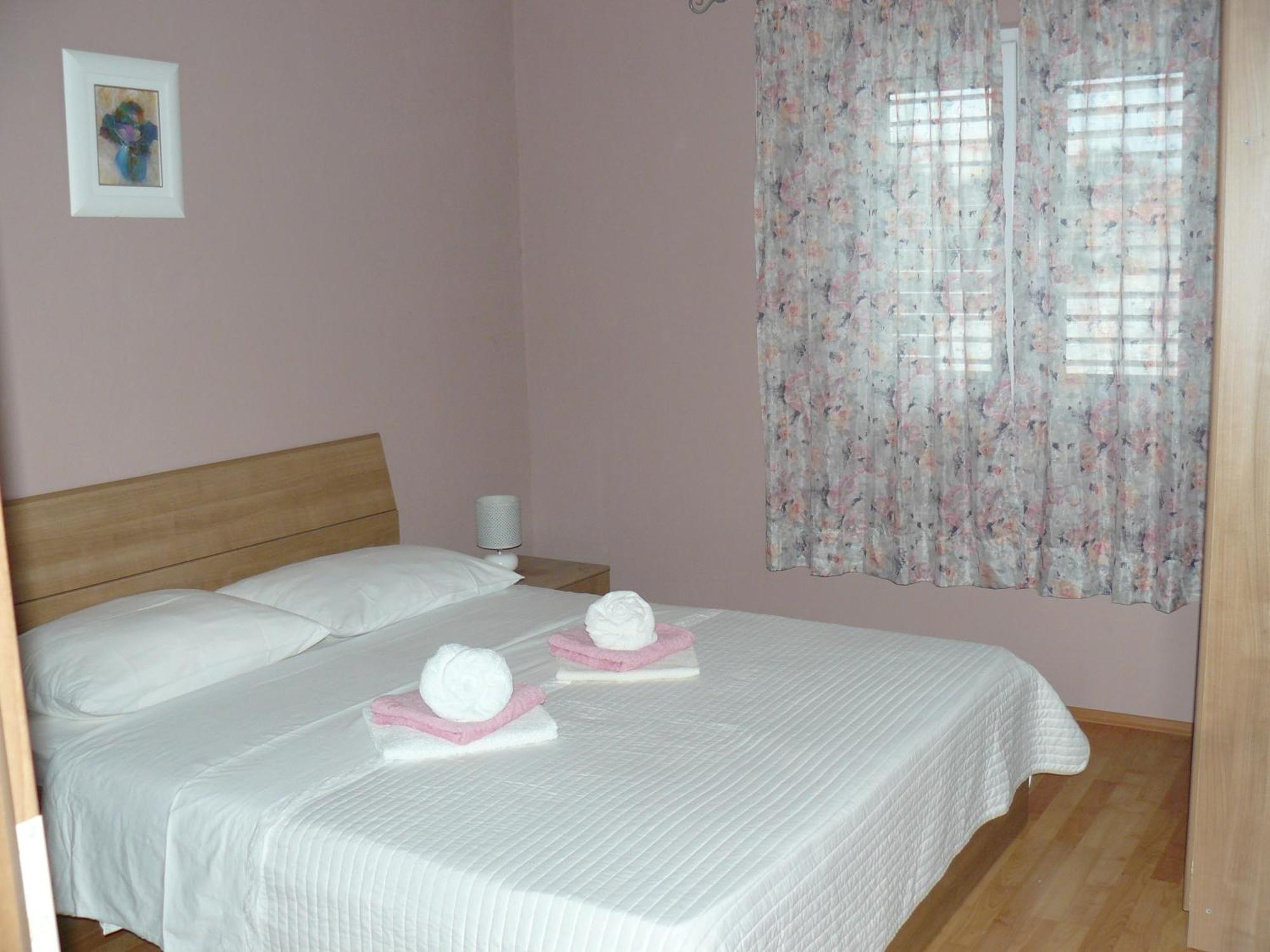 Apartments Selina Vinisce Quarto foto
