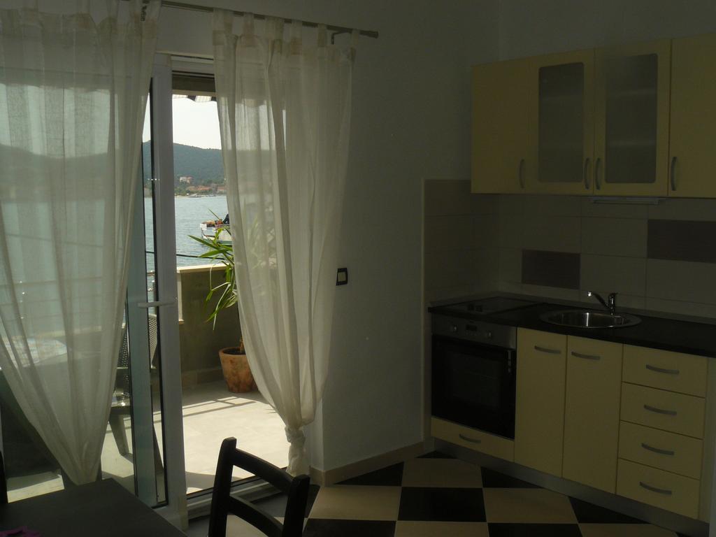 Apartments Selina Vinisce Exterior foto