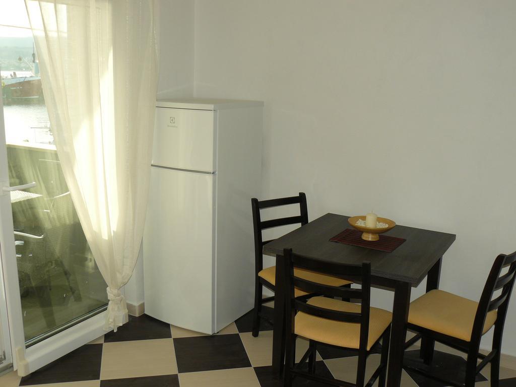 Apartments Selina Vinisce Exterior foto